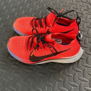 Nike Vaporfly 4% Flyknit
